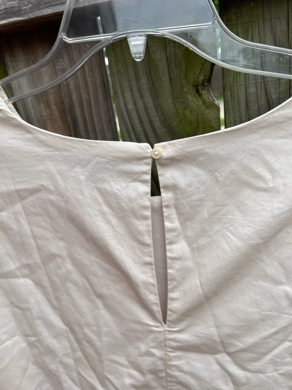 Banana Republic sheath with Black Geometric Trim - Picture 8 of 8